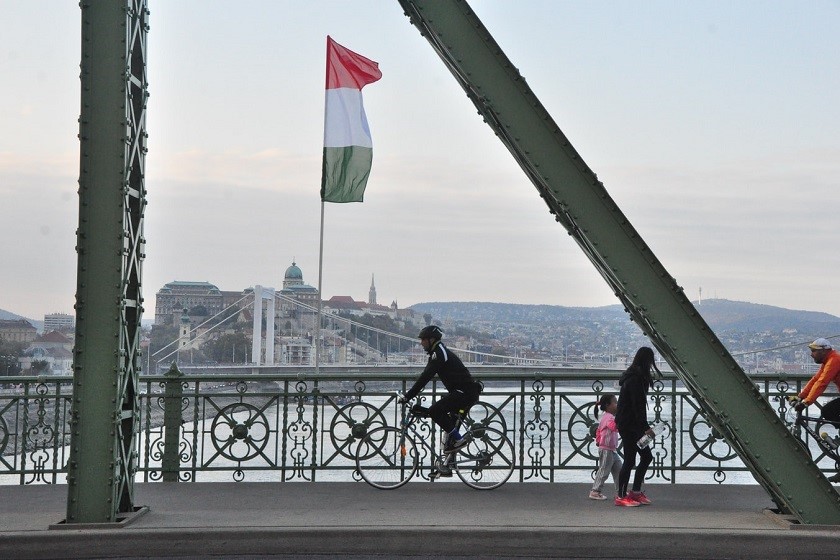 متوسط ماهانه هزینه زندگی در مجارستان برای یک خانواده دو نفره