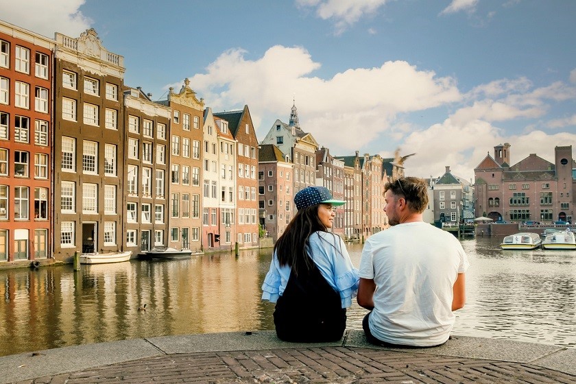 هزینه زندگی در هلند به صورت متوسط ماهانه برای یک خانواده دو نفره